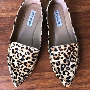 Steve Madden Feather Flats